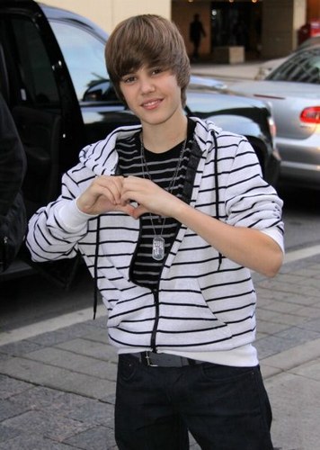 justin-bieber-20091021-542755